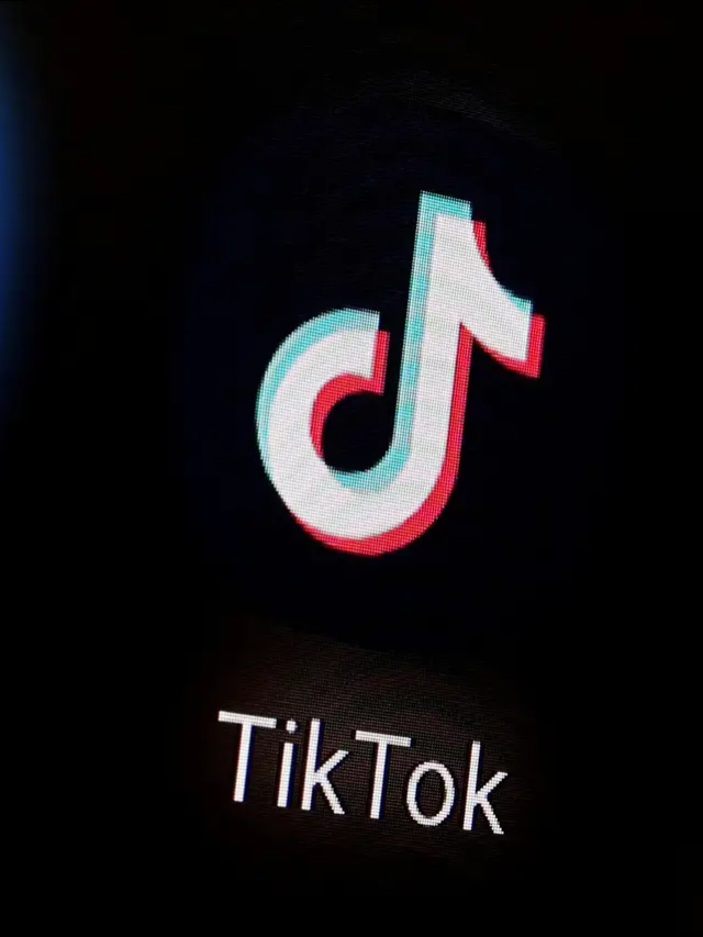 But the king may have a new challenger: TikTok Photos.