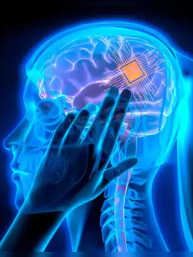  Neuralink raises concerns about totalitarian control, false promises, and societal collapse.