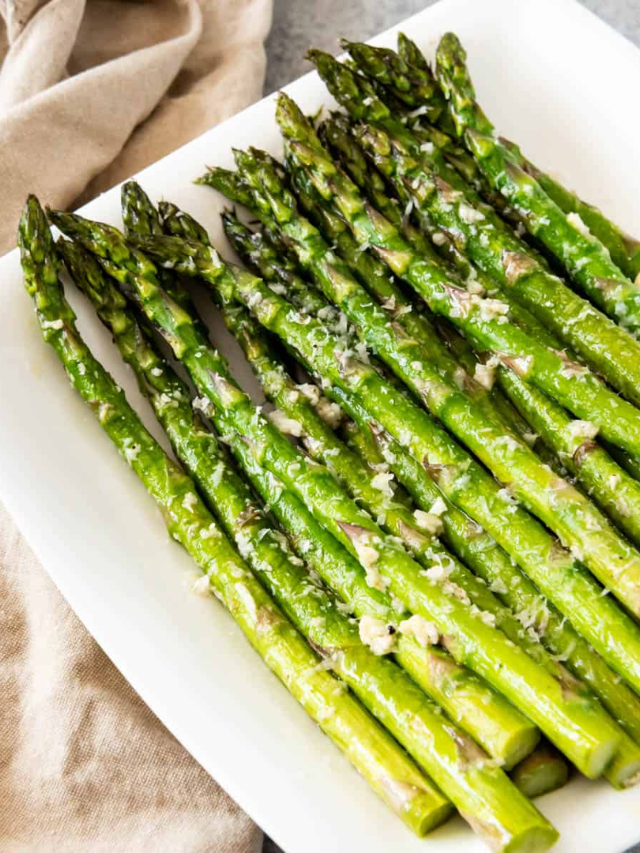 Use thinner asparagus stalks for roasting, as they crisp up better.
Choose firm asparagus with a slight bend.
Don't crowd the pan - space out the asparagus for even roasting.
