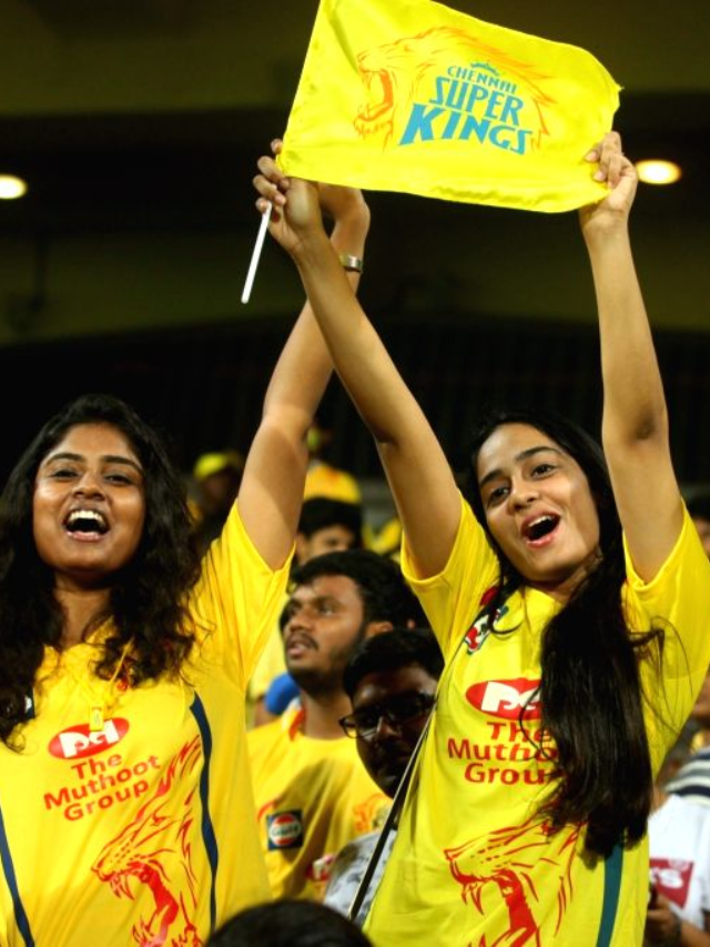 Add a screenshot of Mumbai Indians fans' reactions