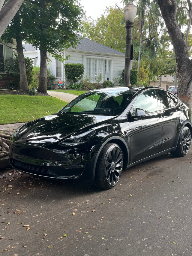 With no time to lose, Franklin used the new FSD feature in his Tesla Model Y.
