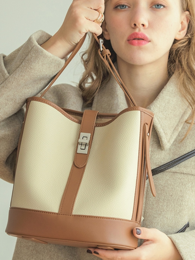 A playful Kate Spade crossbody bag with a pop of color
