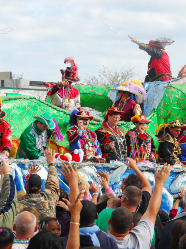 Feel the pulse of Mardi Gras! Learn about the unique blend of music styles that animate the celebrations, from brass bands to zydeco.
