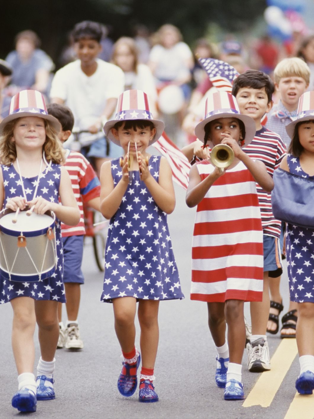  Dress Up for the Occasion with Patriotic Fashion Sales
