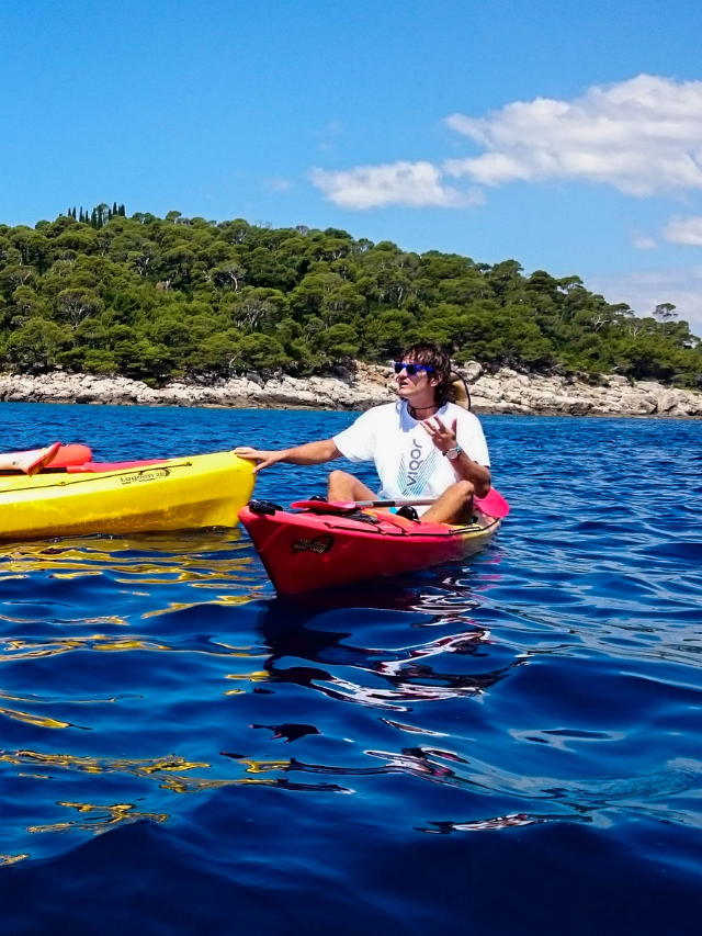 Whether you're seeking kayaking adventures, hiking trails, or sailing excursions, Rhode Island offers endless opportunities for outdoor exploration.