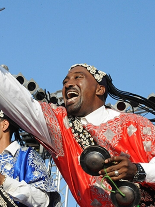  Immerse yourself in Rhode Island's vibrant culture by attending one of its many festivals and events, celebrating everything from seafood to music to maritime history.