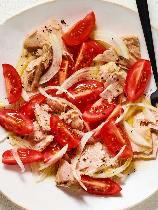  Wrap it Up: Smoked Salmon Caesar Salad
