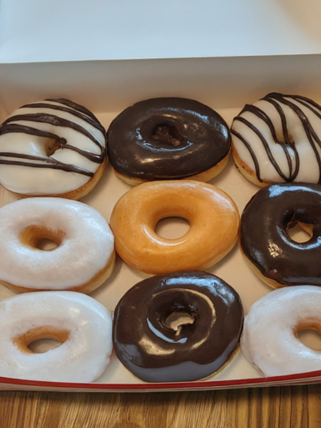 Free Dozen Doughnuts for Existing Members