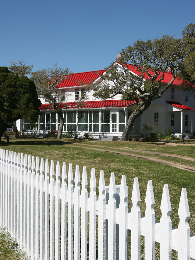 Ocracoke Island: A Ferry Ride to Tranquility