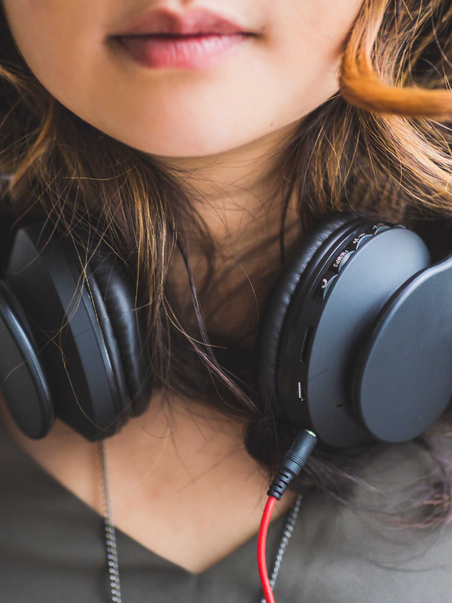 Why Use Noise Cancelling Earbuds?
