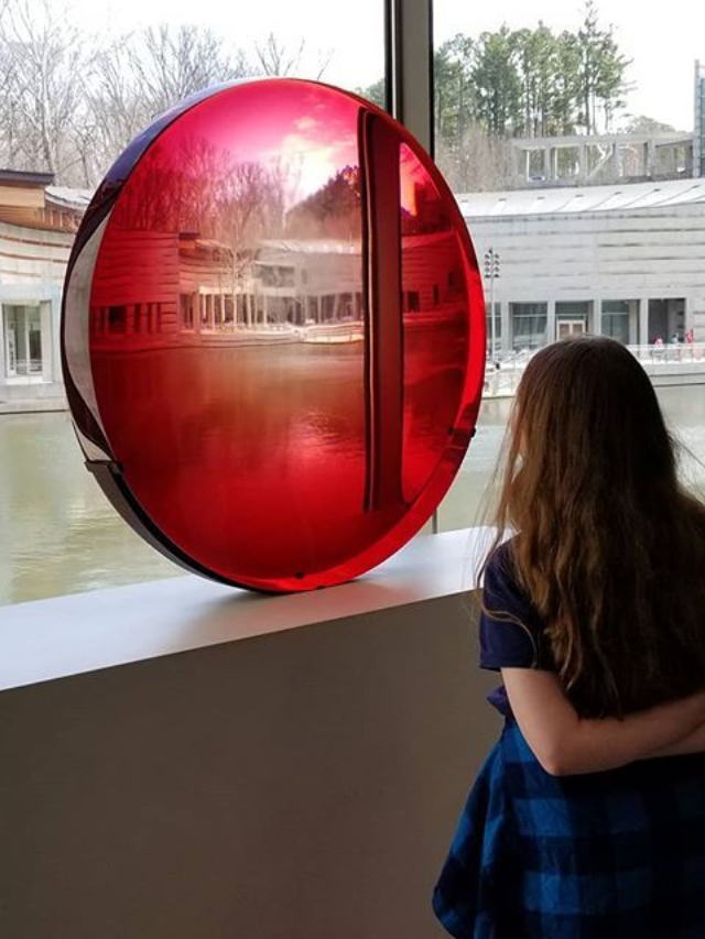Explore the Crystal Bridges Museum
