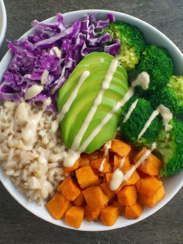 Embrace the California sunshine with a vibrant Buddha bowl! Customize it with your favorite seasonal veggies, whole grains, and a creamy tahini dressing.