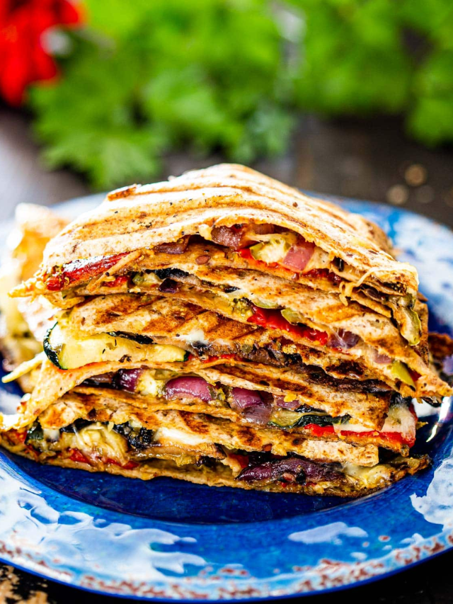  Fiesta Time! Easy Quesadillas
