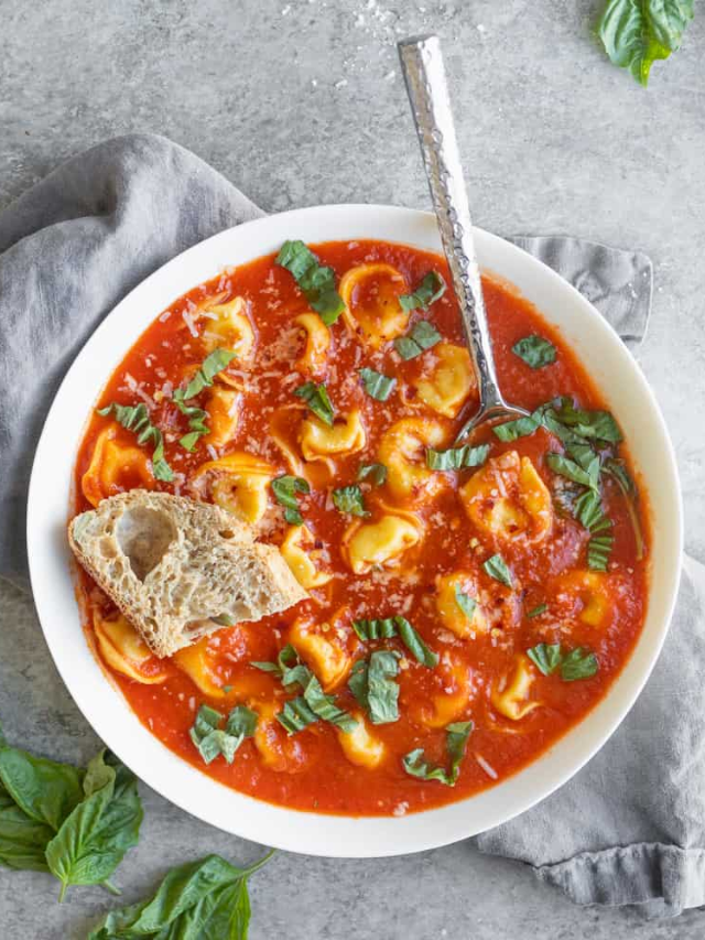 Shortcut Tomato Tortellini Soup
