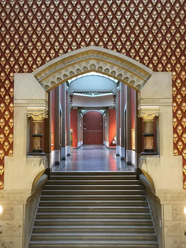  Artistic Gems: Philadelphia Museum of Art
