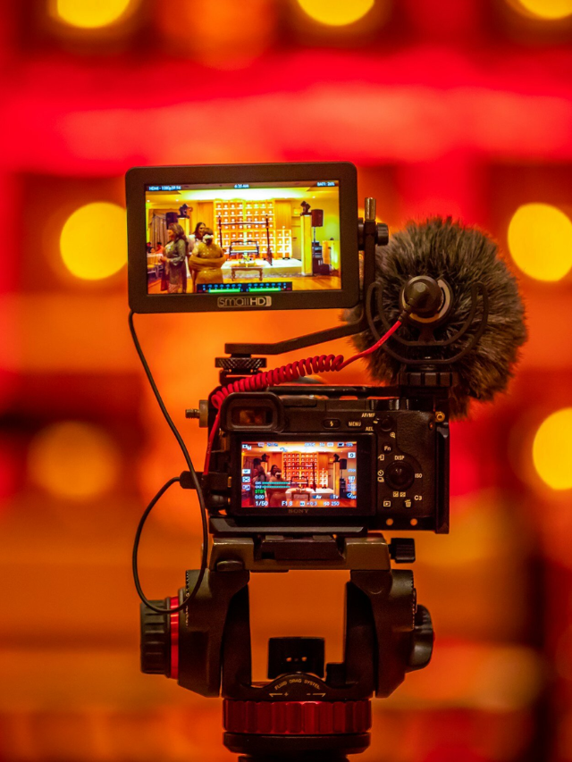 Features: faster editing, collaboration tools, easy sharing.
