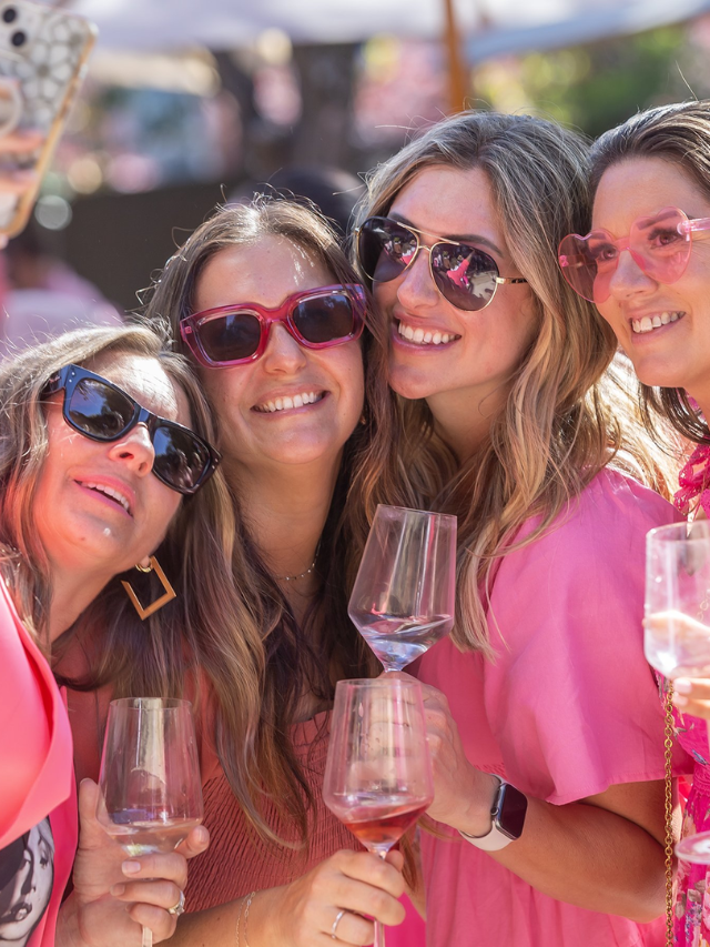  Mississippians are renowned for their Southern hospitality. Throughout your journey in Jackson, be prepared to encounter friendly faces and genuine Southern charm.