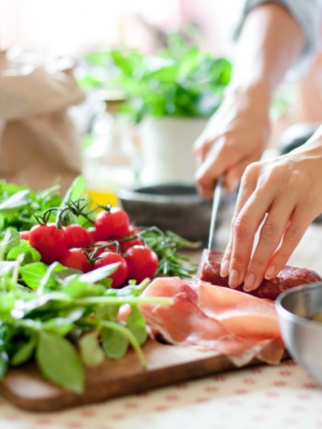 Effortless Eats: Enjoy Delicious Food, Save Time & Sanit