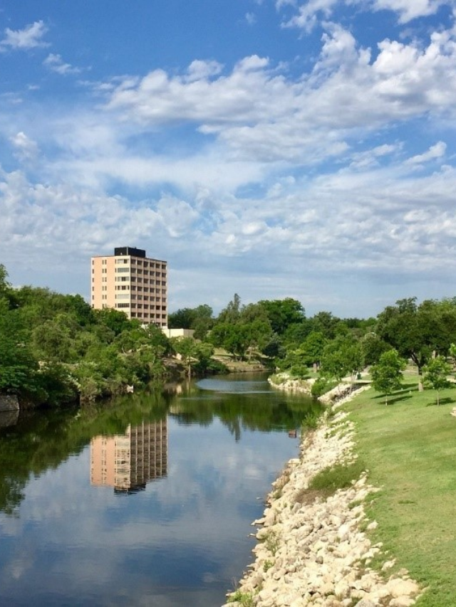 Explore the Enchanting Concho River

