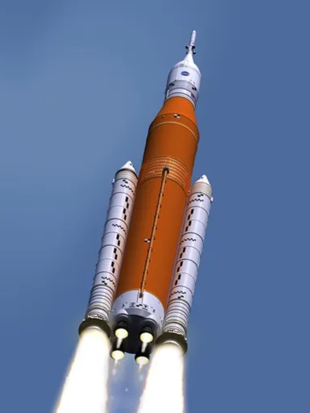 A side-by-side comparison of the Starship and Super Heavy

