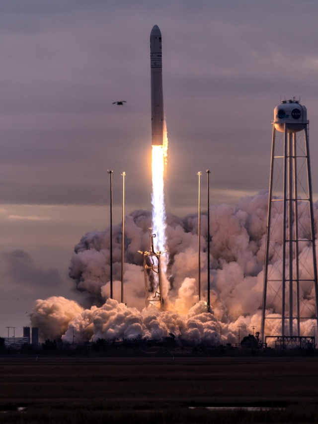 Starship Soars: A 90-Minute Trek Towards Re-entry Zone
