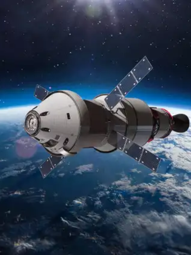 Starship re-entering the atmosphere and splashing down in the infographic
