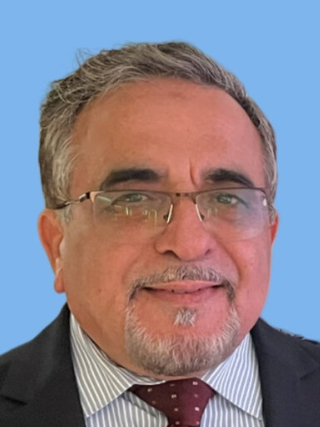 Meet Dr. Ayoub, a Leading Expert in Nutrition and Mental Health
