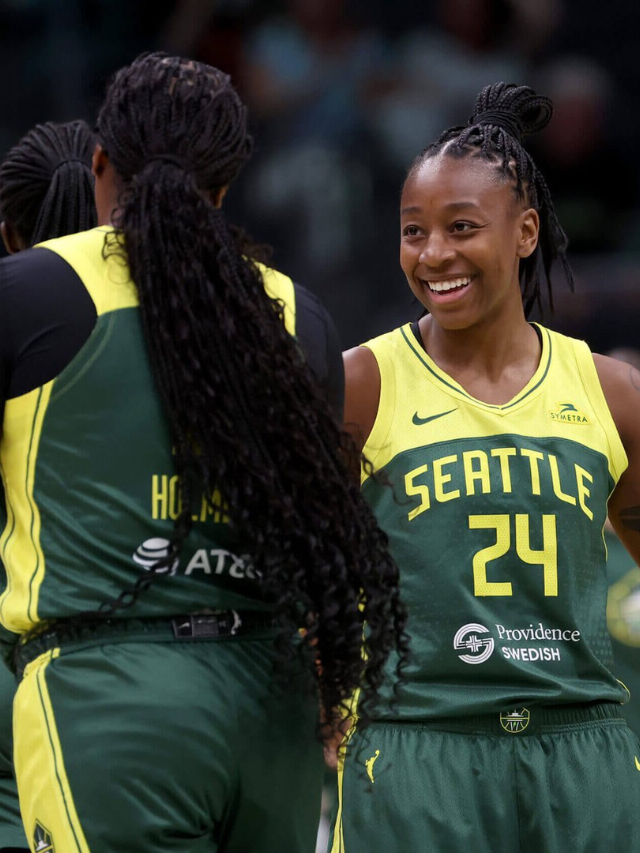 Same-Game Parlay: Storm Win and Under on Sykes' Points
