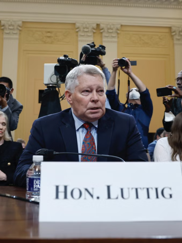  Retired Conservative Judge Endorses Republican Harris for Office