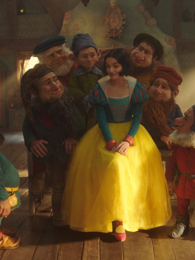 Disney's Snow White Trailer Debuts at D23 Expo