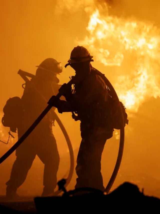 Initial reports indicated heavy smoke and possible occupants trapped inside.
