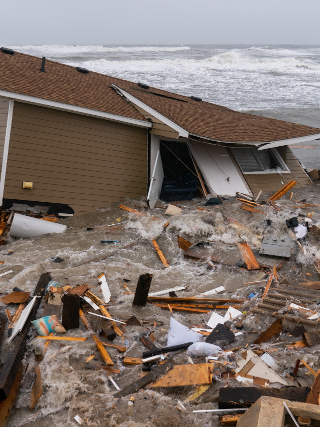 Dramatic Video Captures Outer Banks Home Collapsing Into Ocean