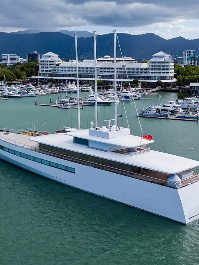 Venus, the superyacht with a tech heart. Designed by Steve Jobs, this minimalist vessel is worth $130 million.
