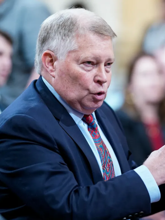  Retired Conservative Judge Endorses Republican Harris for Office