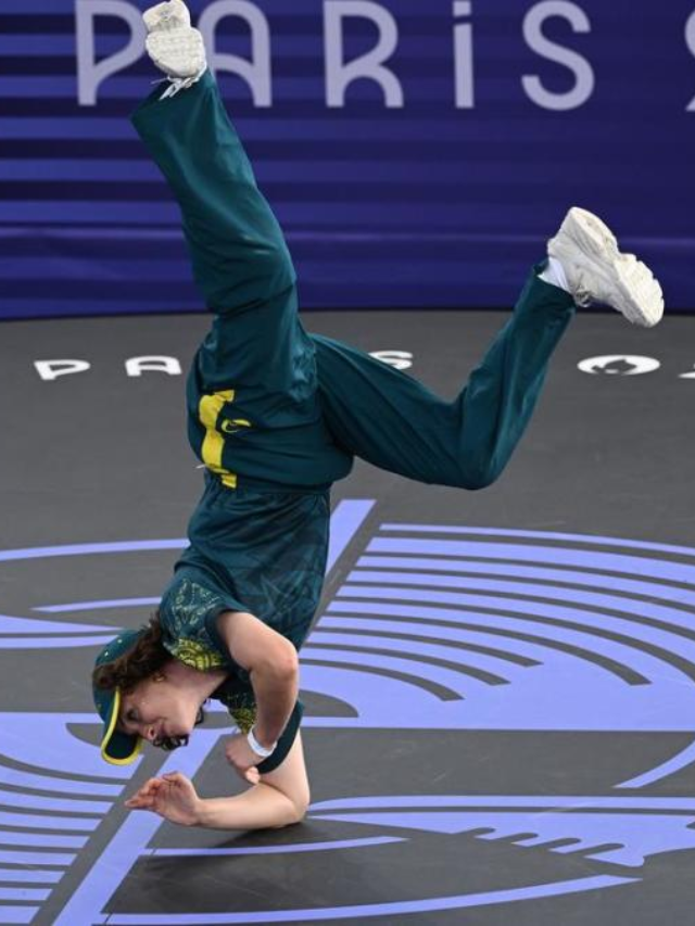 Highlighting Gilian's quote on how Raygun represented Australia through her dance.
