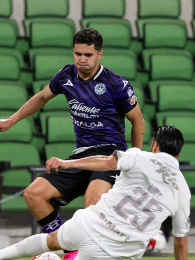  A reaction shot of the winning Mazatlán player.