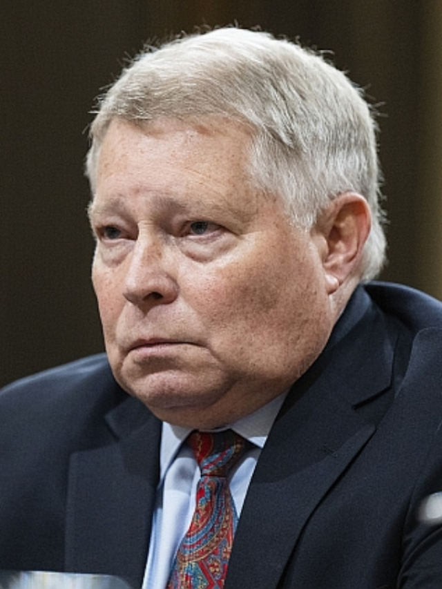  Retired Conservative Judge Endorses Republican Harris for Office