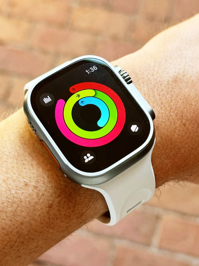 The Blood Oxygen app on the Apple Watch continuously monitors your blood oxygen levels,
